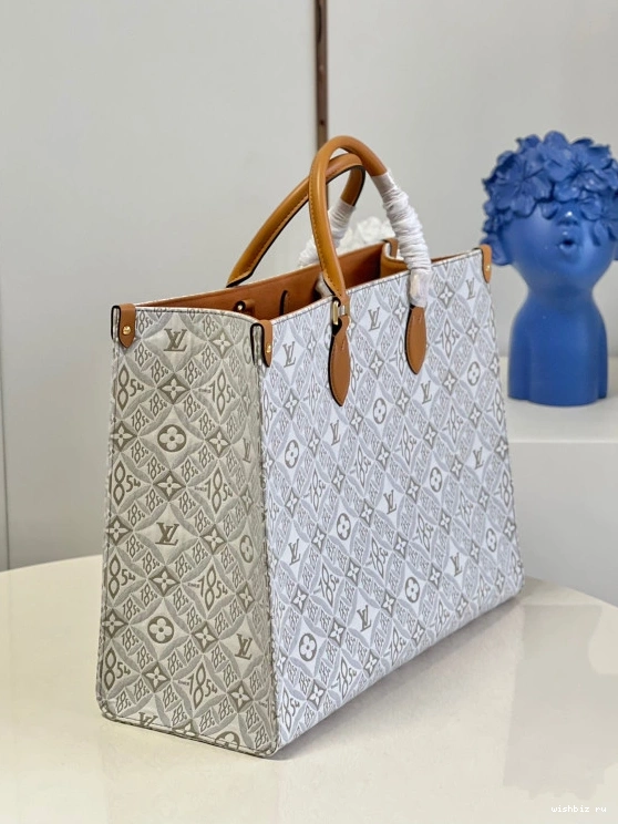 WIS ONTHEGO GM VUITTON LOUIS 0707